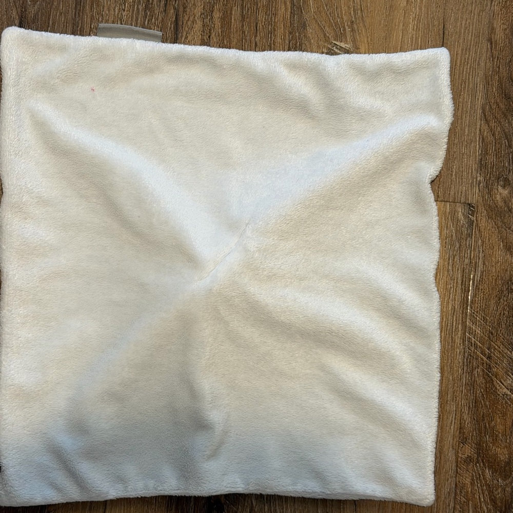 Crate & Kids Cloud Lovey Blanket - Soft Whiteish gray - Picture 4 of 6